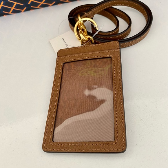 🌸❤️NEW❤️Tory Burch Emerson Lanyard/ID card holder/neck wear - Picture 4 of 7